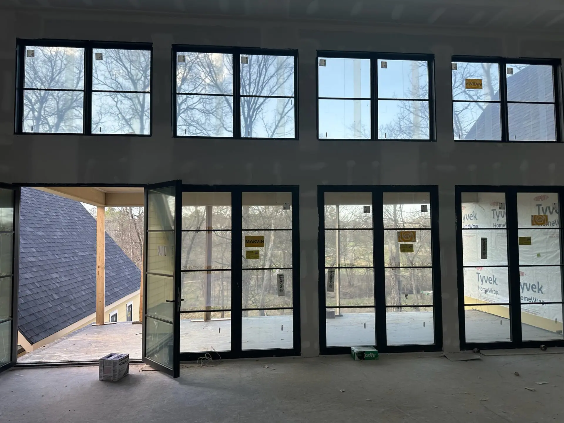 windows and back door leading to balcony