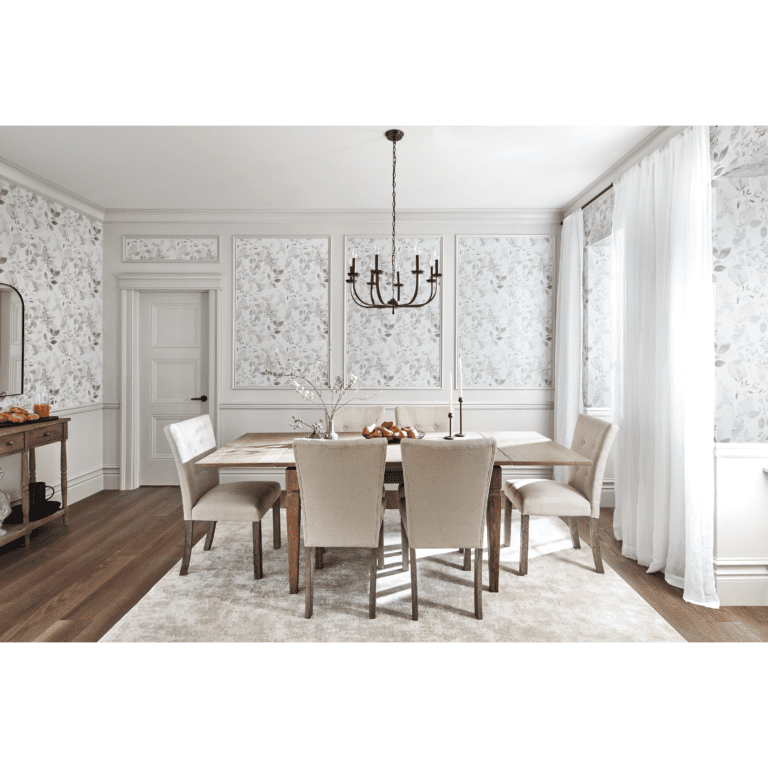 Traditional Dining Room