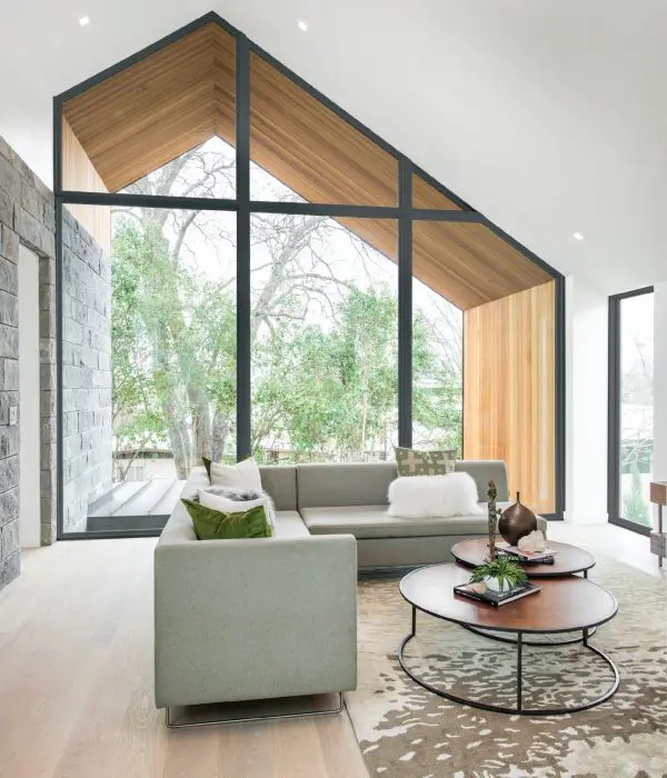 Windows Margaret Int UPOLY ESDG SW St LivRm P18003 CB scaled 1